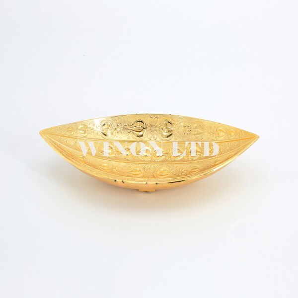 Golden plated 8"tulip almond tray